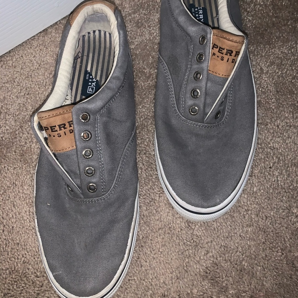 Men’s Sperrys slip ons